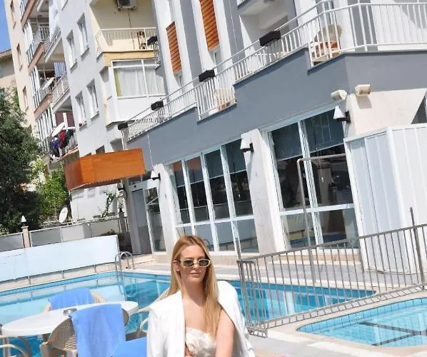Livia Kuşadası